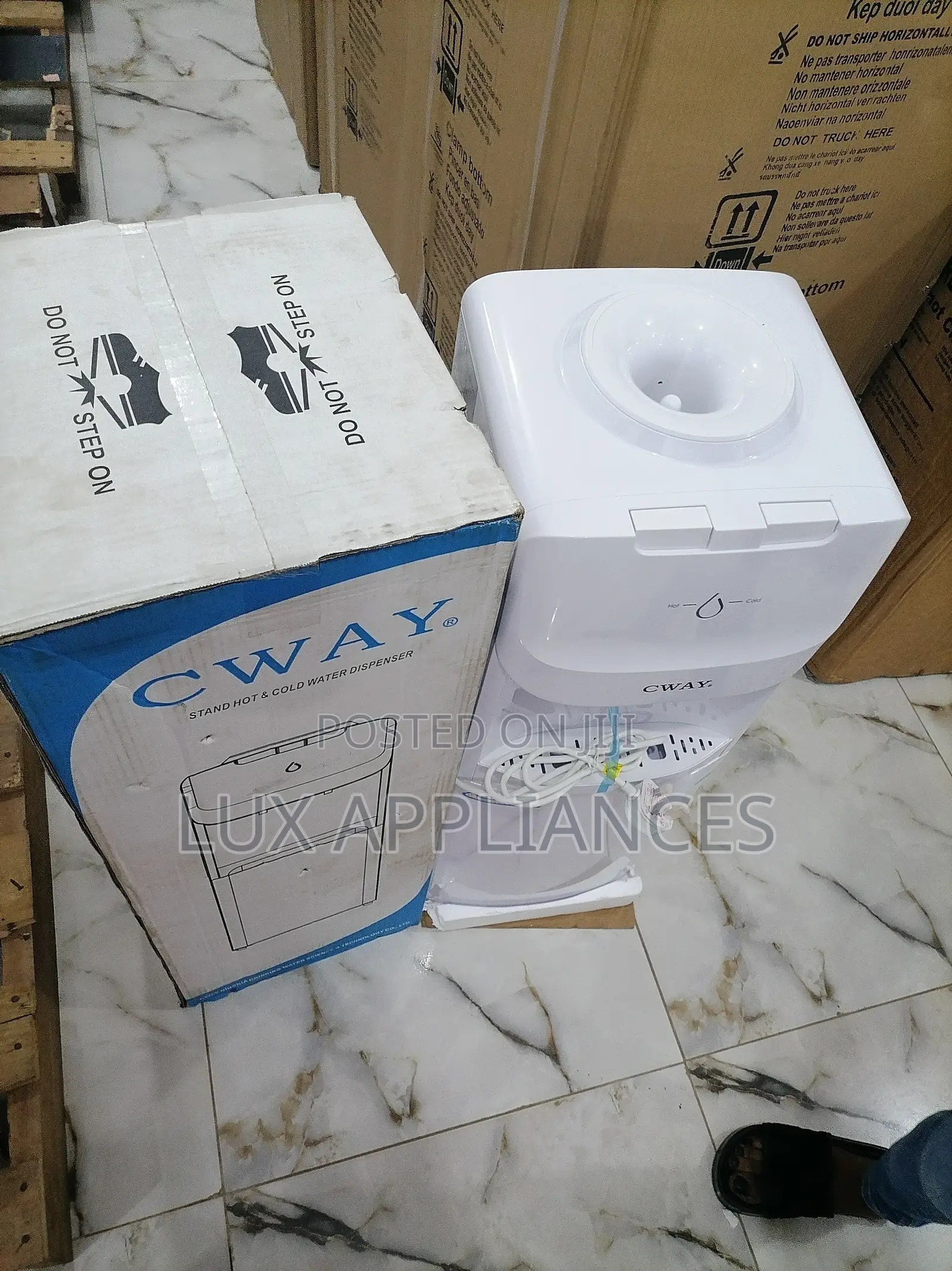 Kitchen Friendly Cway Water Dispenser