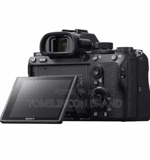 Sony A7 III ILCE7M3/B Full-Frame Camera With 3-Inch Black