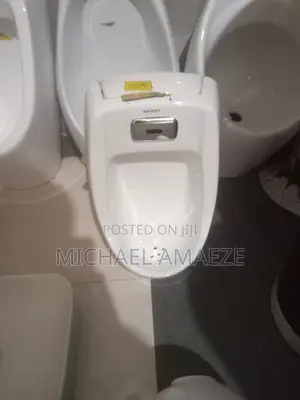 Censor Urinary Bowl Black and White