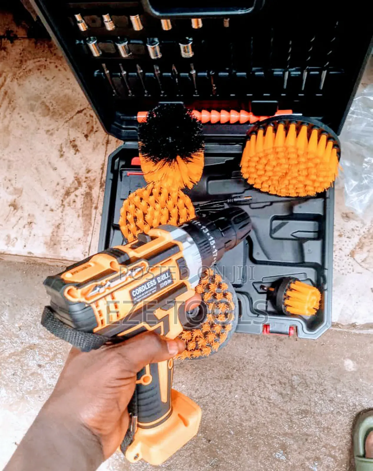 Cordless Drill Machine With Brush