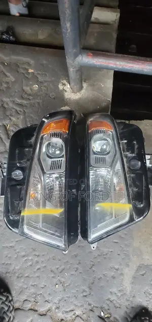 Ford Edge 2017 Headlights