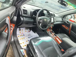 Toyota Highlander Limited 2012 Gray