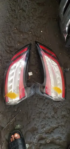 Ford Edge 2017 Rear Lights
