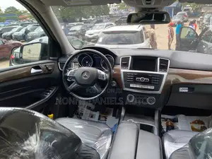 Mercedes-Benz M Class 2015 Black