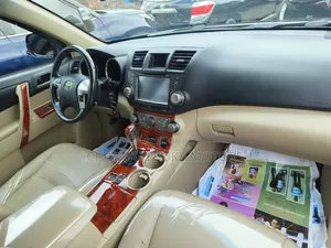 Toyota Highlander Limited 2012 Blue