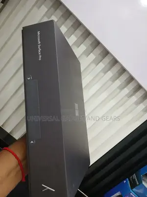 New Microsoft Surface Pro 11th Edition, a Copilot+ PC 16GB SSD 512GB