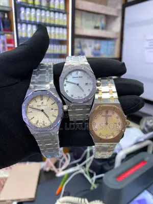 Audemars Piguet Quality Luxury Ladies Chain Wristwatch