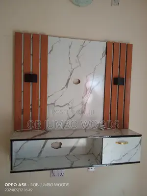 Simple Tv Console