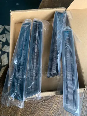 Dodge Challenger 2018 Bumper Reflector