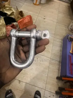 D Shackles (Or Dee Shackles)