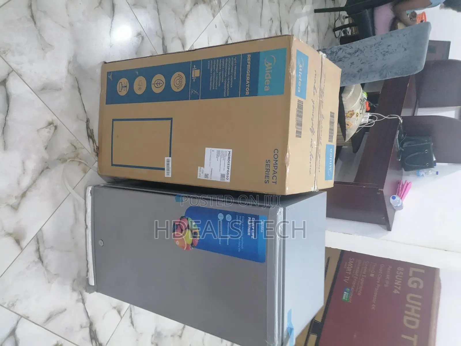 Fast Freezing Refrigerator 90L Single Door > Midea
