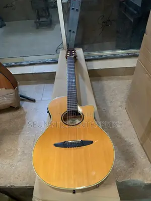 Quality Yamaha APX - 5NA Electro Acoustic Guitar