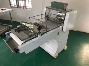 Dough Moulder