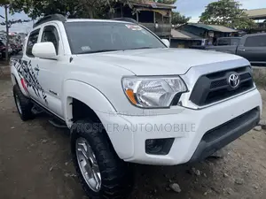 Toyota Tacoma 2013 White