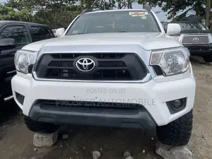 Toyota Tacoma 2013 White