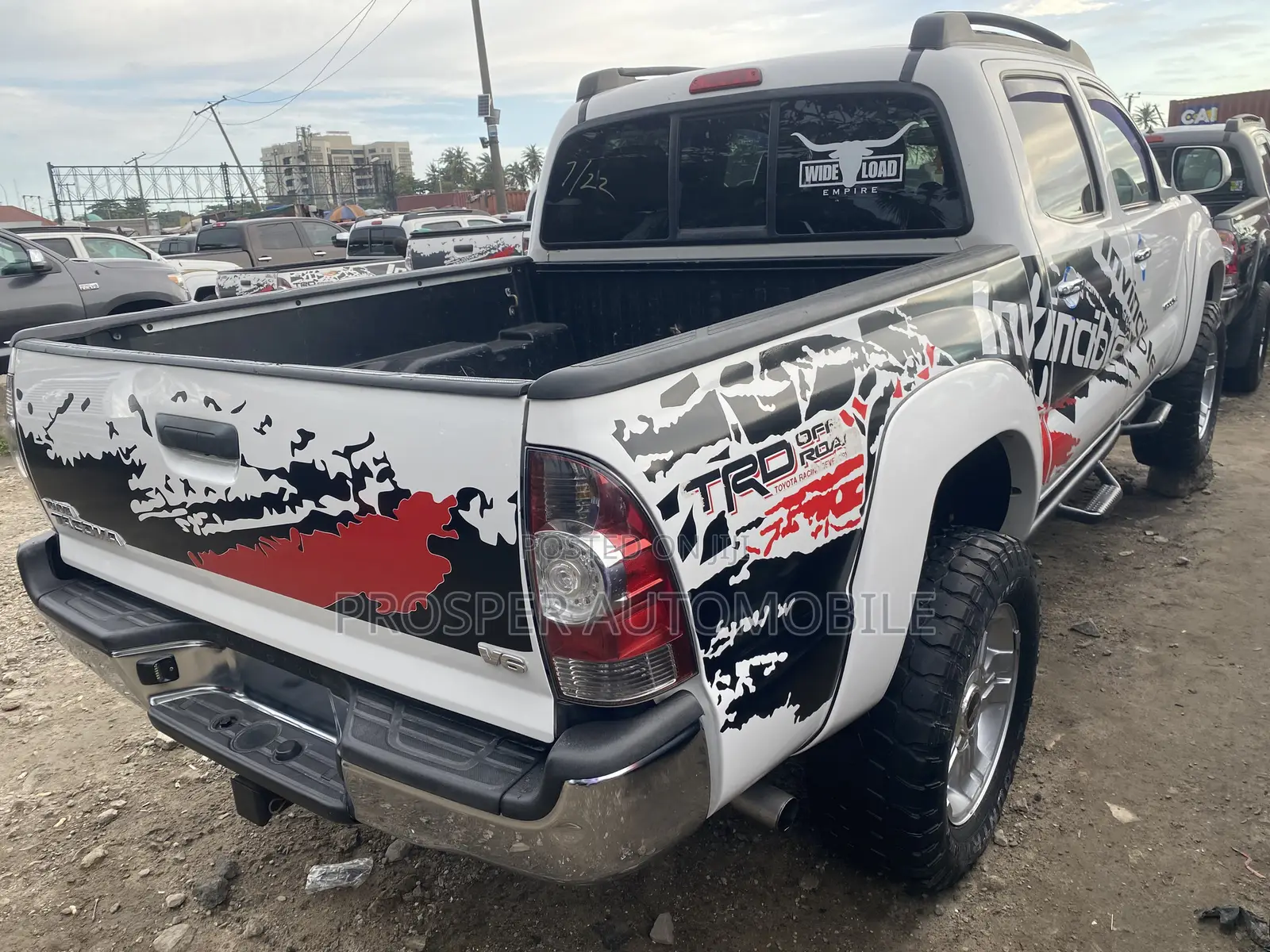 Toyota Tacoma 2013 White