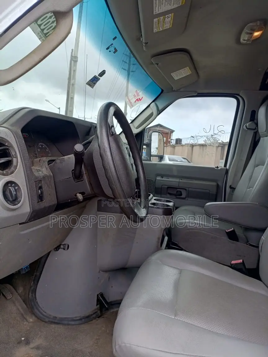 Ford E250 2014 White