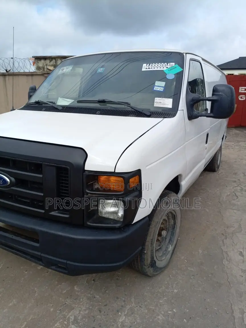 Ford E250 2014 White