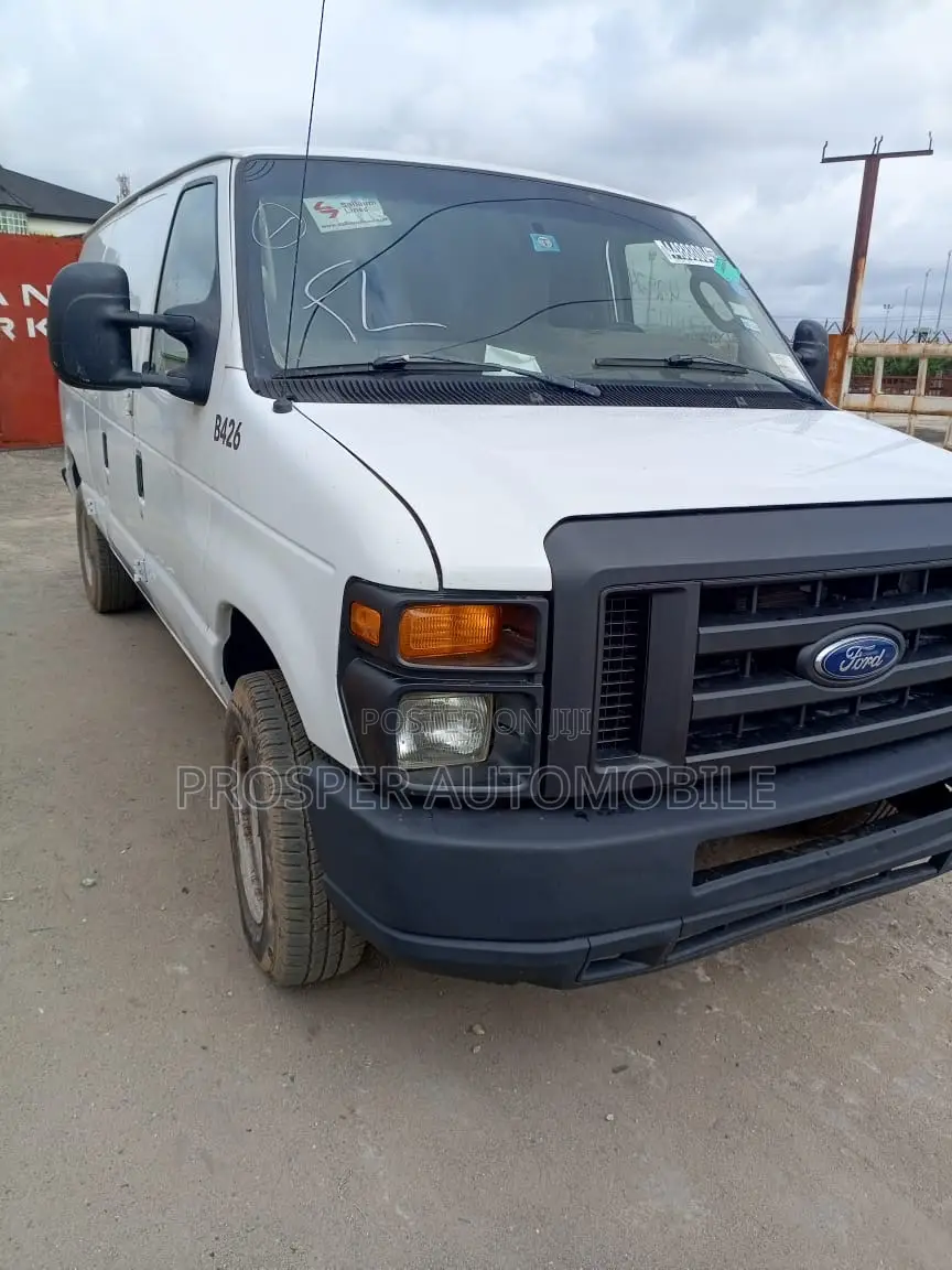 Ford E250 2014 White