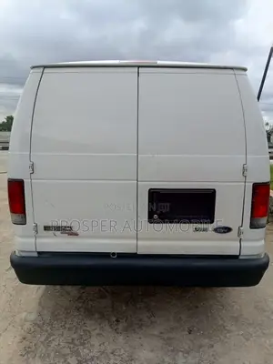 Ford E250 2014 White