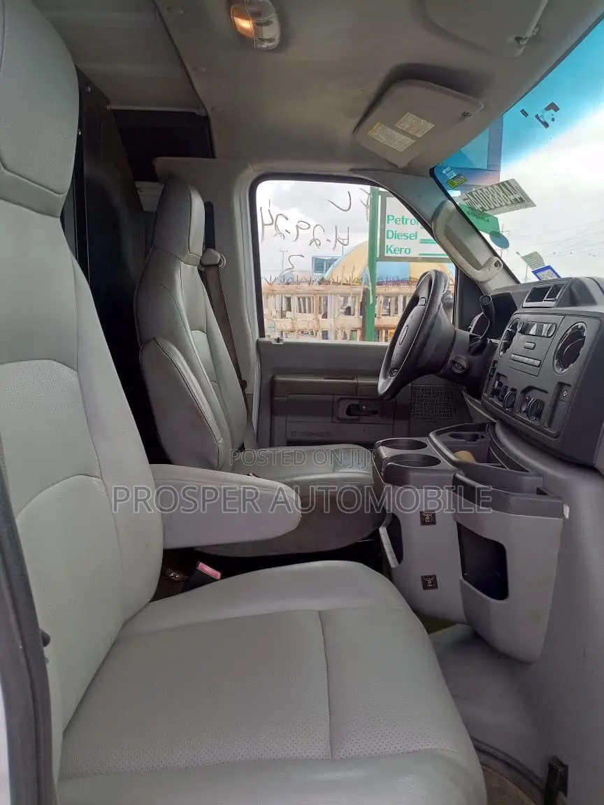 Ford E250 2014 White