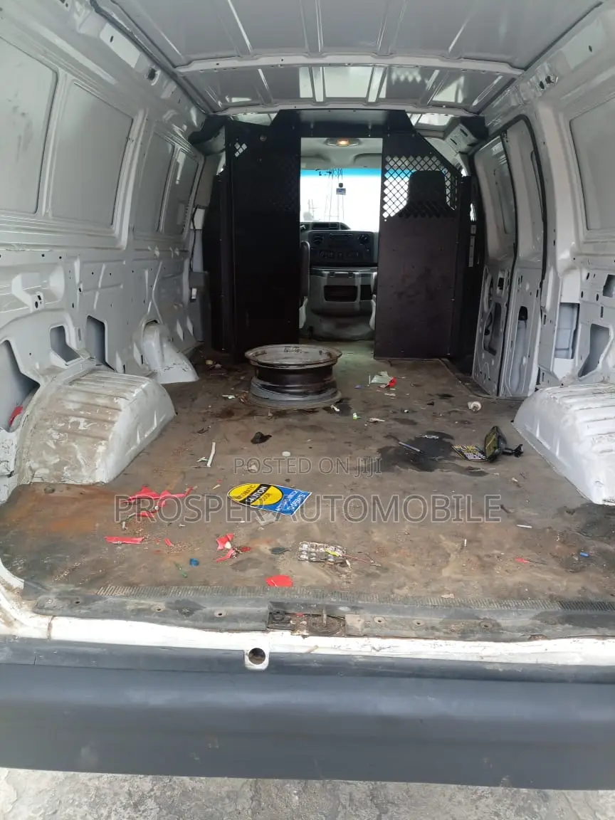 Ford E250 2014 White