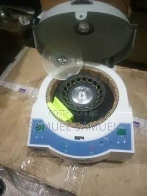 Micro Centrifuge (VWR Galaxy 14D 18 Buckets)