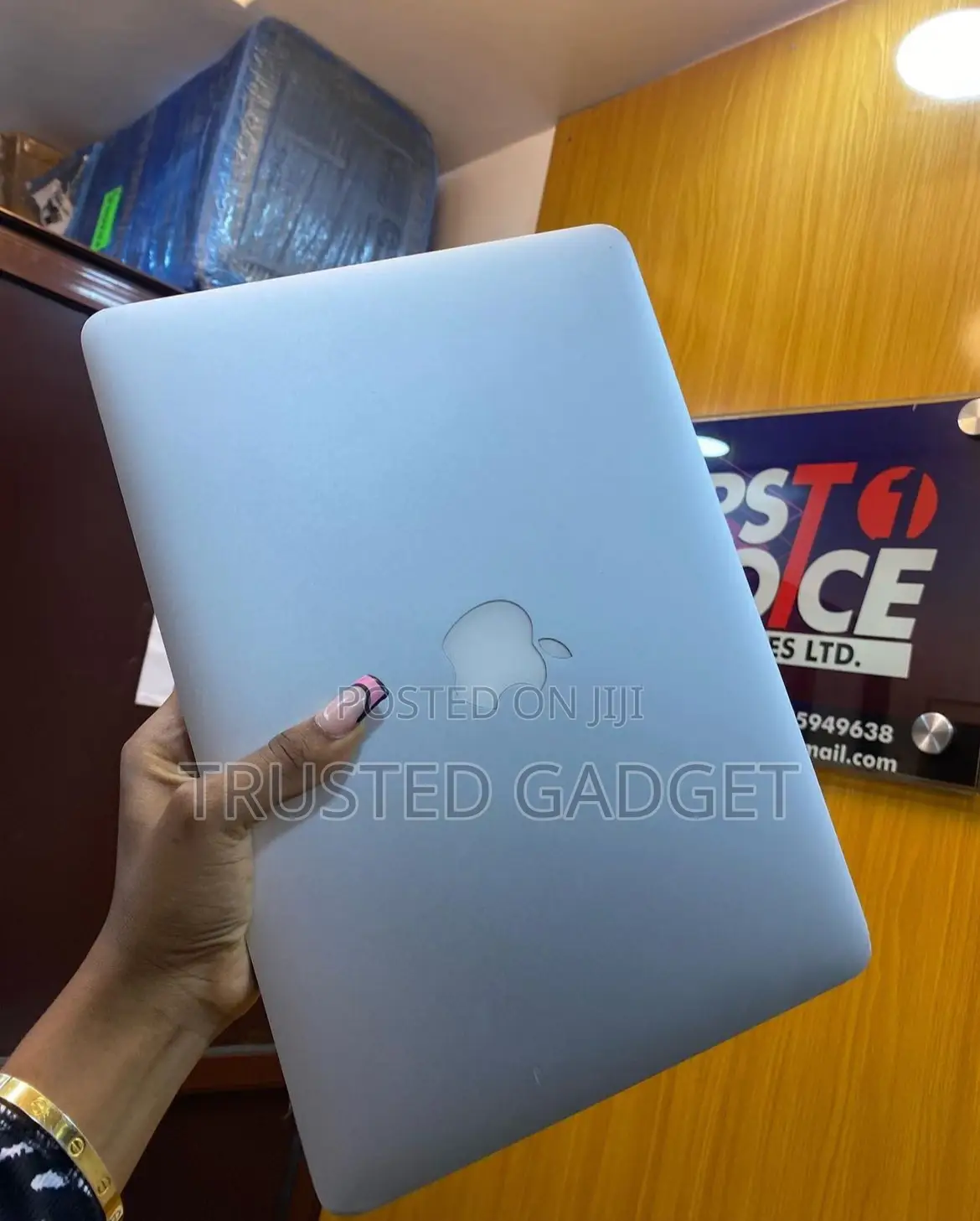 Laptop Apple MacBook Pro 2015 8GB Intel Core I5 SSD 256GB