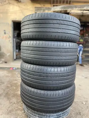 Clean Straight Line Tires,Available in Different Makes