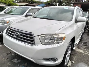 Toyota Highlander Limited 2010 White