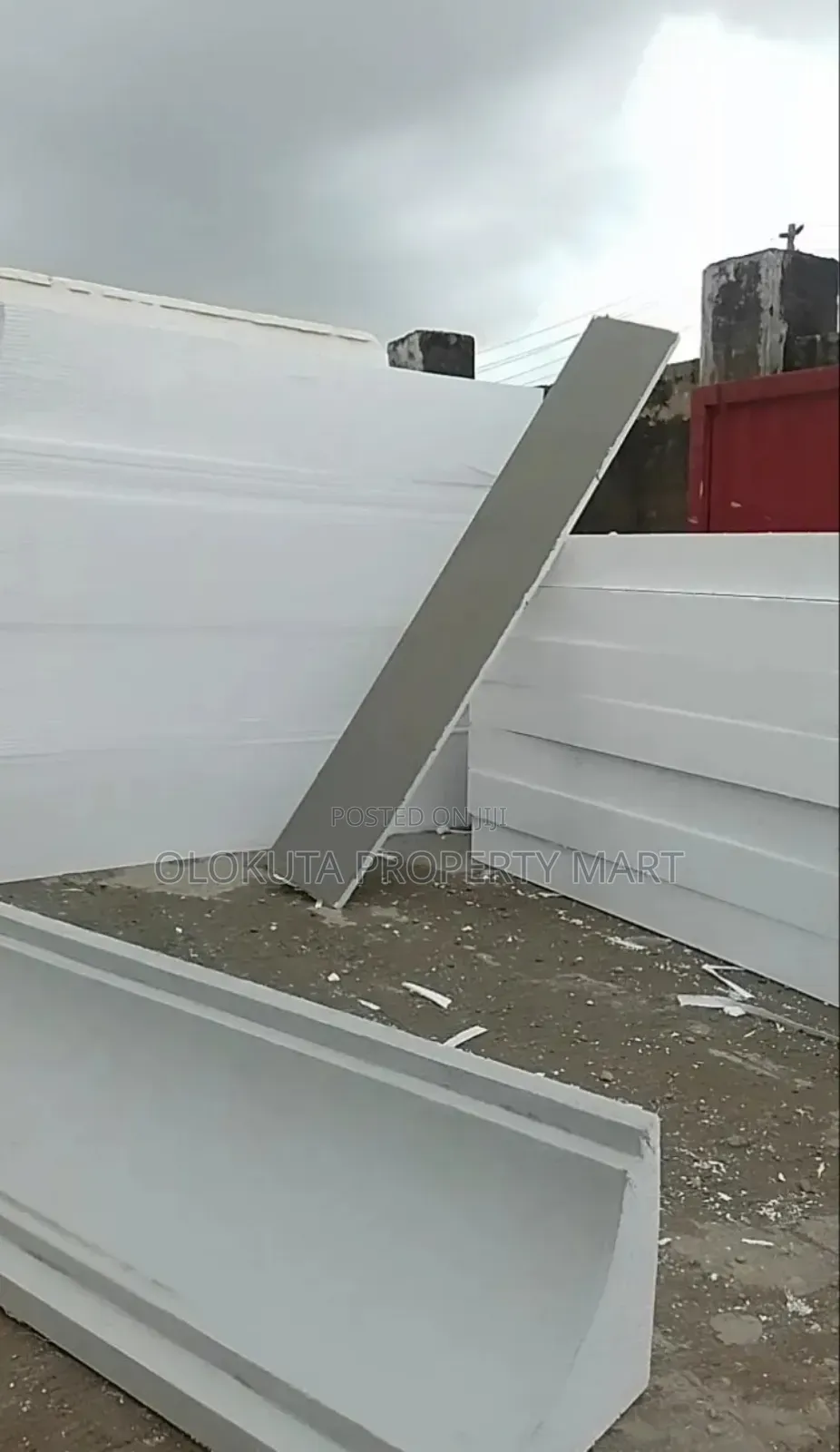 Polystyrene Board and Parapet