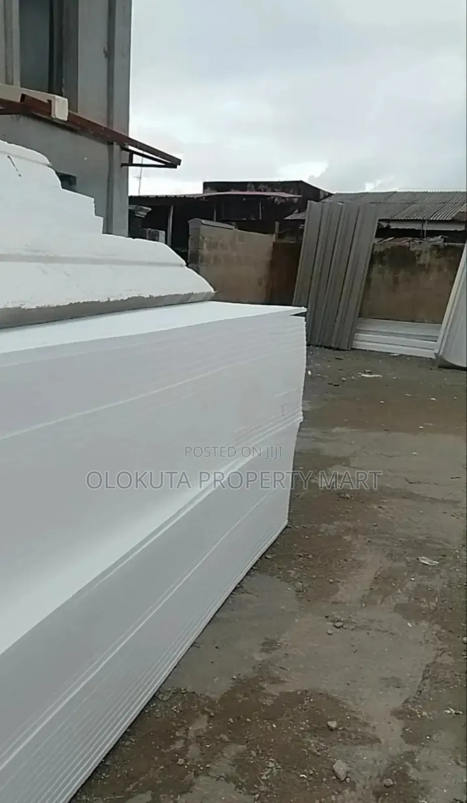 Polystyrene Board and Parapet