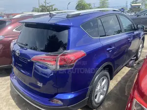 Toyota RAV4 2015 Blue