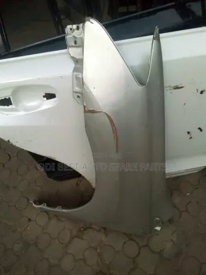 Lexus RX 330 Fender Left Side 07