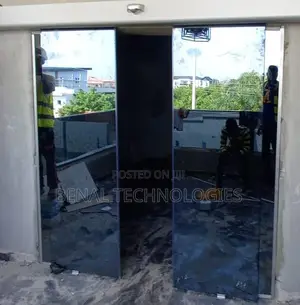Automatic Sliding Door With Sensor Detection