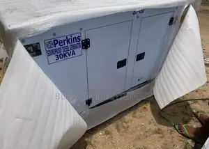 30 Kva Perkins Soundproof Diesel Generator 100% Copper Wire