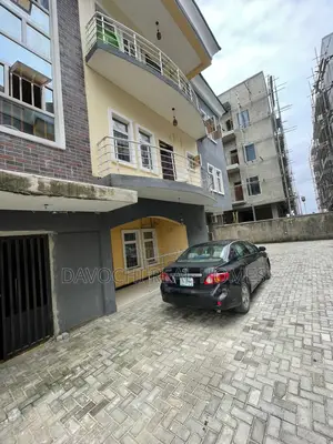 3bdrm Apartment in Lekki Phase 2 for rent