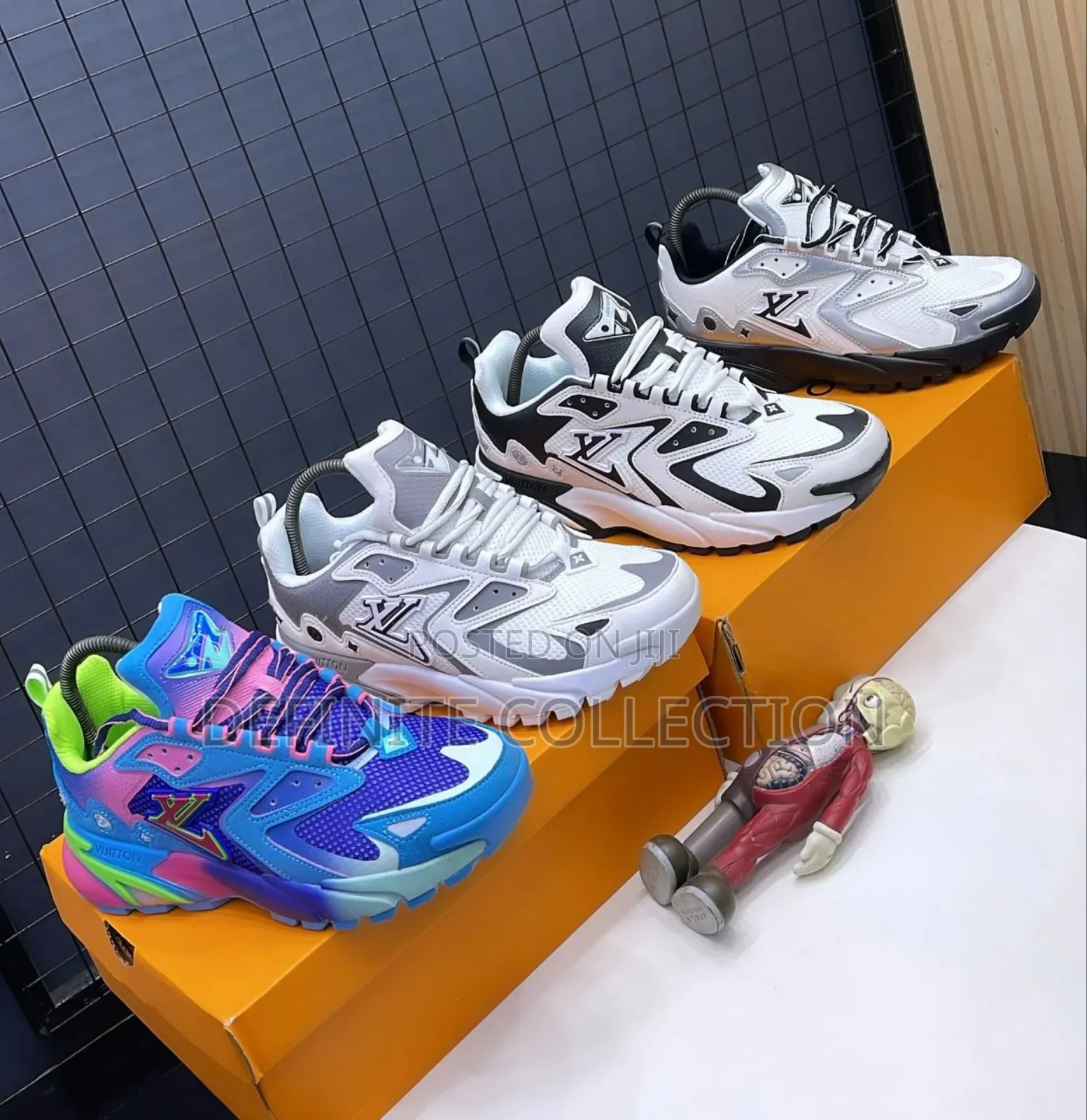LOUIS VUITTON Luxury Sneakers