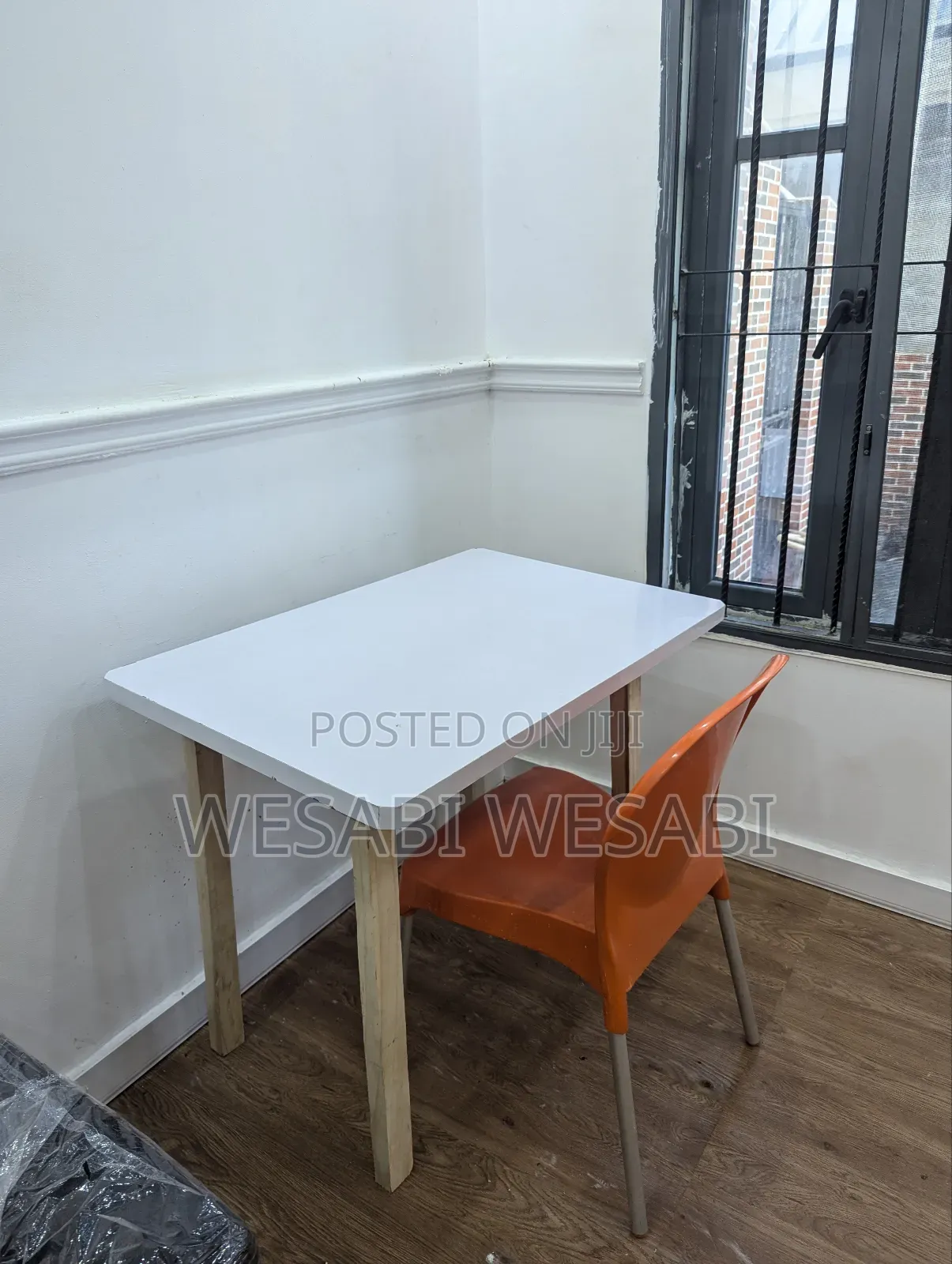 Simple Utility Table