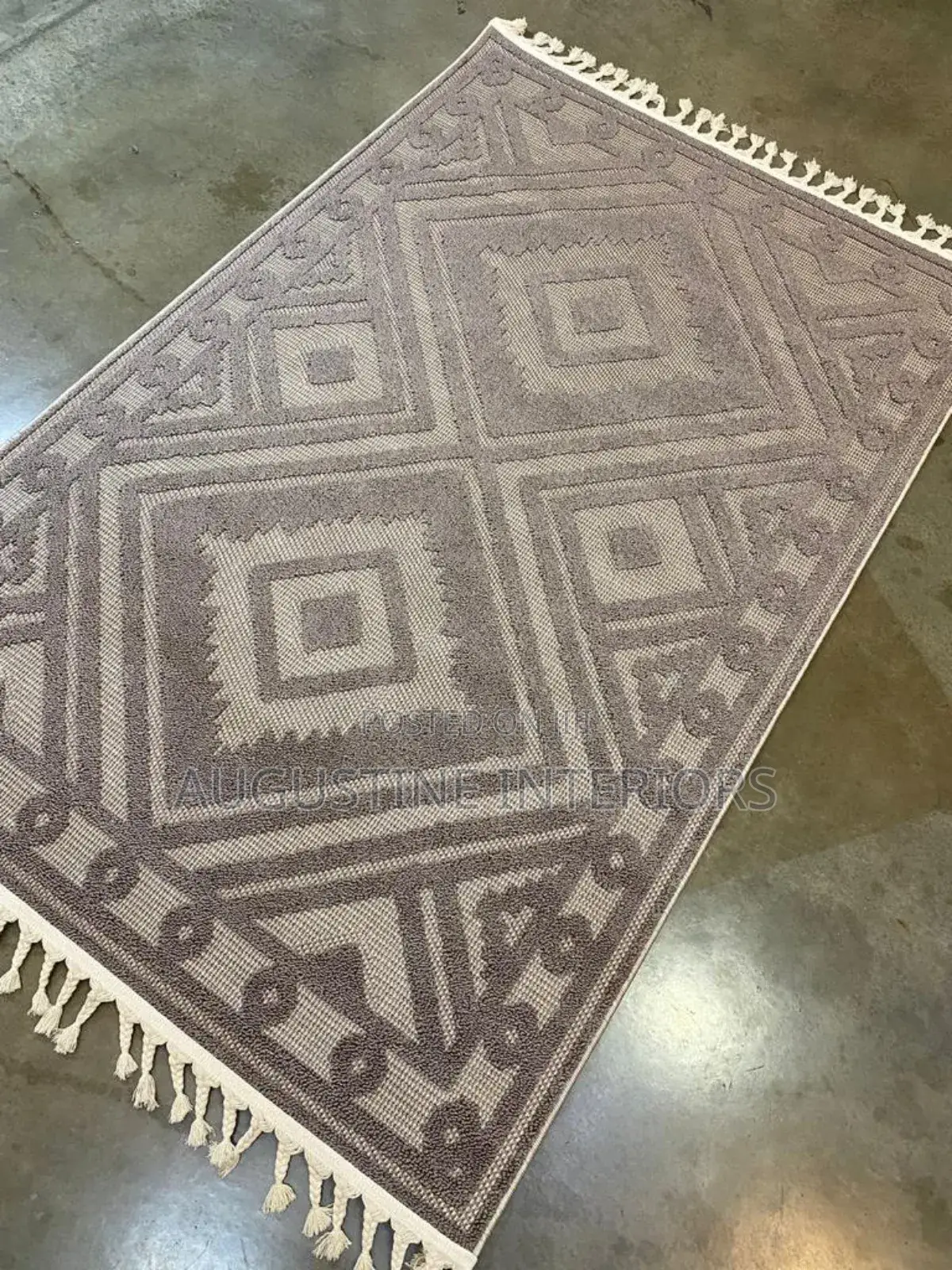 High Quality Turkish Center Rug Carpet Size 5/7