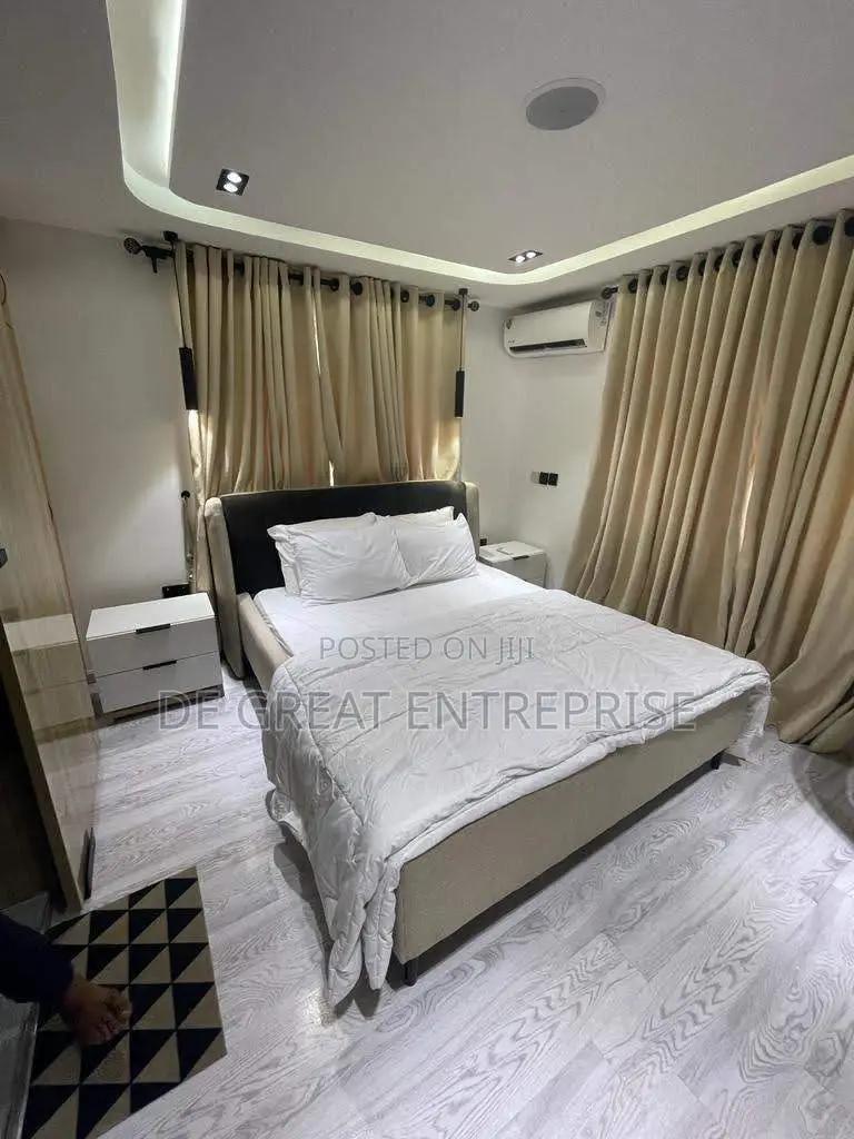 Serviced Shortlet Apartment