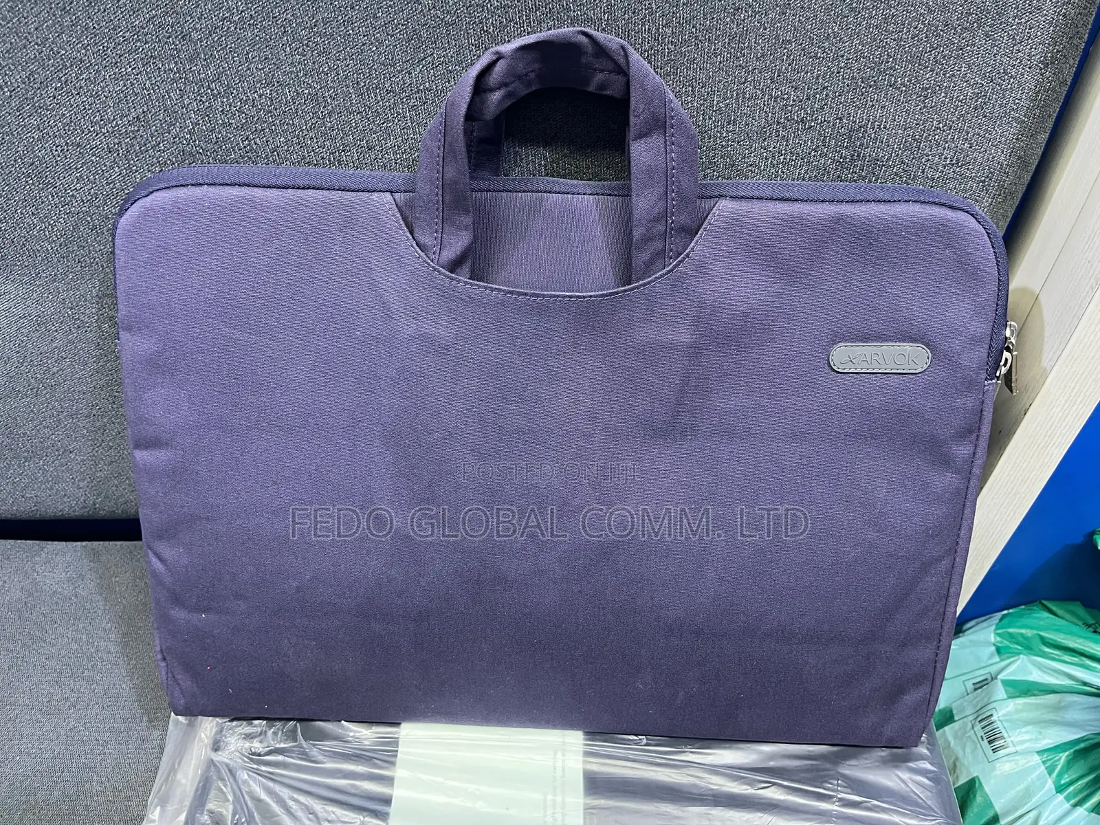 ARVOK 17” Laptop Back