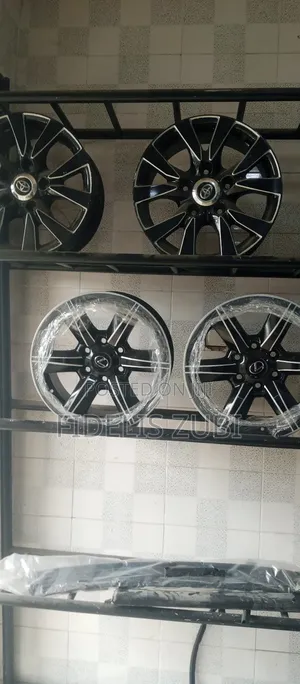 New Brand Rims for All Types of Cars and Jeeps