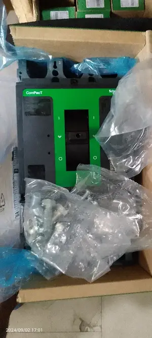 Original Schneider 630ahms 3pole McCb Breaker