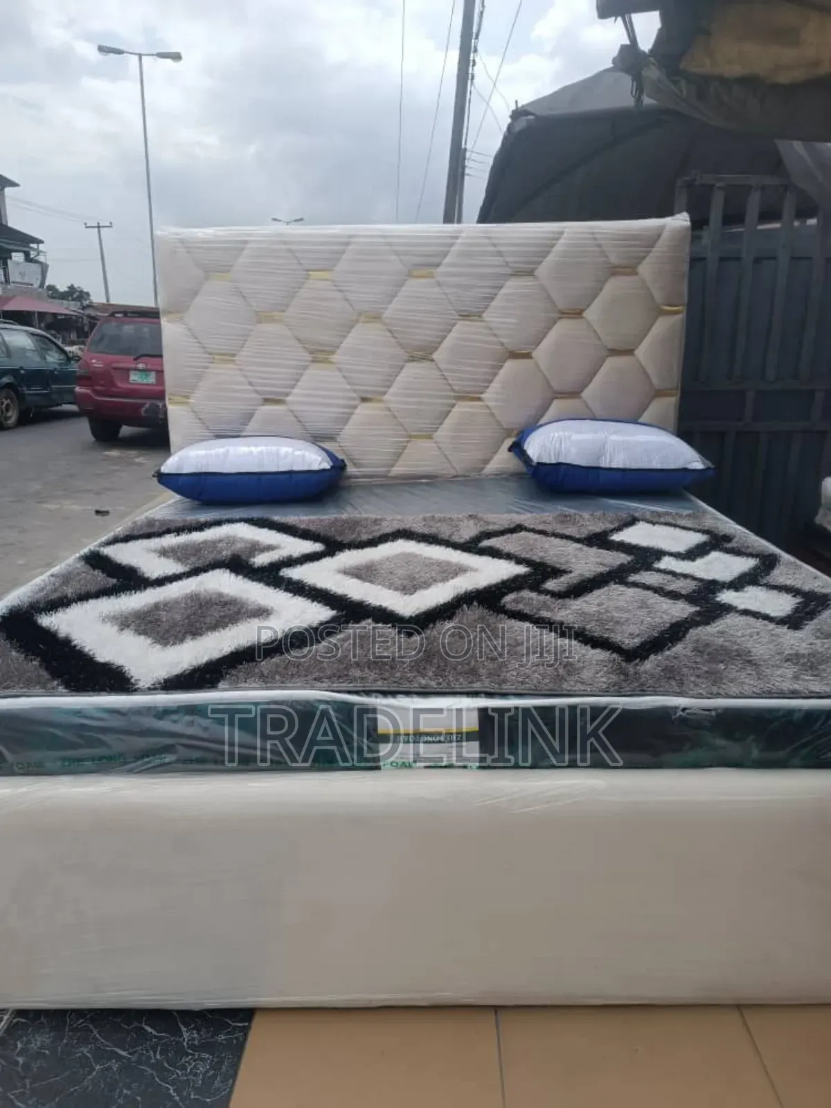 Beautiful Frame Without Bed