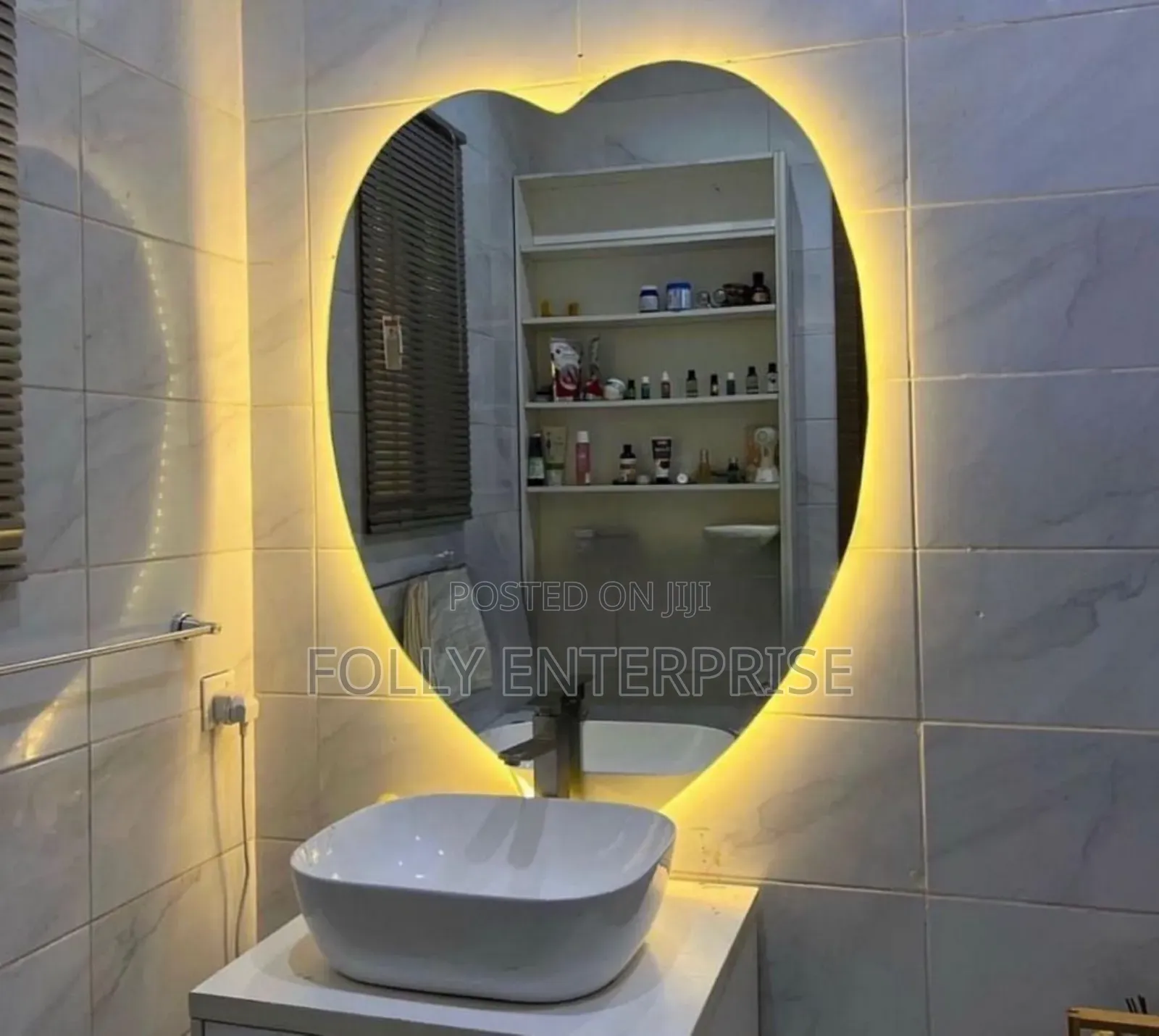 Borderless Mirror
