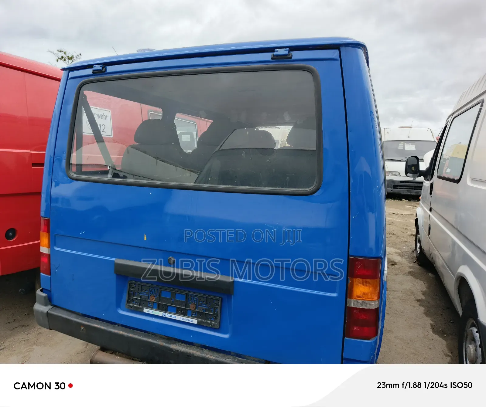 Ford Transit 2000 Blue