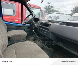 Ford Transit 2000 Blue