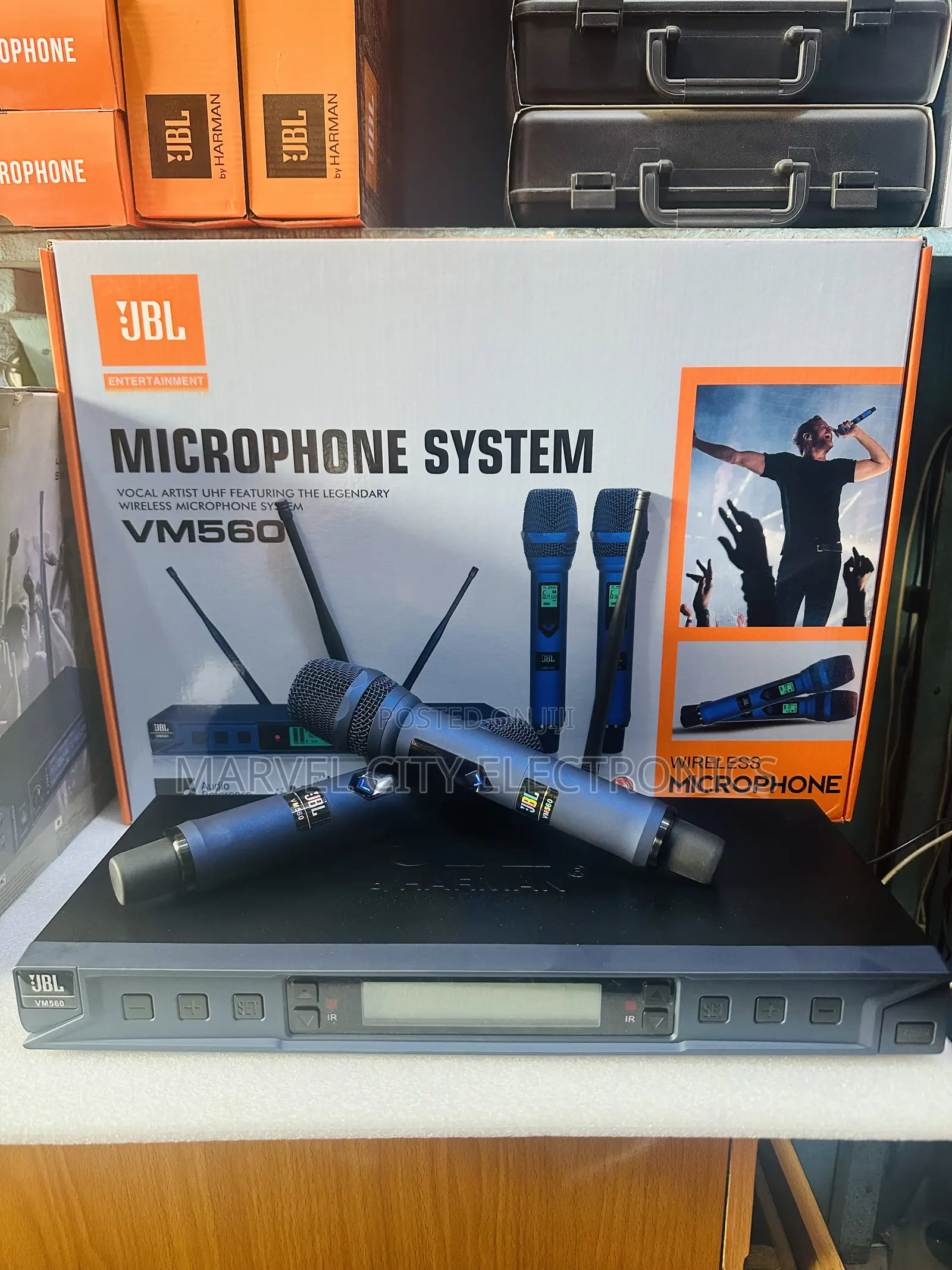 VM560 Wireless Microphone System