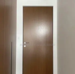 Flush / Wooden Doors